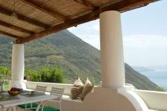 Orizzonte Relais, typical Aeolian houses in Salina