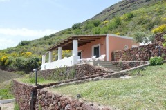 Orizzonte Relais, typical Aeolian houses in Salina