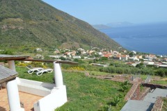 Orizzonte Relais, typical Aeolian houses in Salina