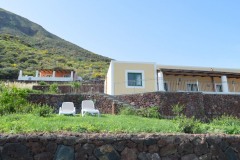 Orizzonte Relais, typical Aeolian houses in Salina